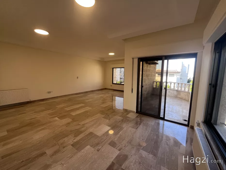 Image slider -  - main image