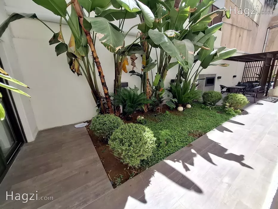 Image slider -  - main image