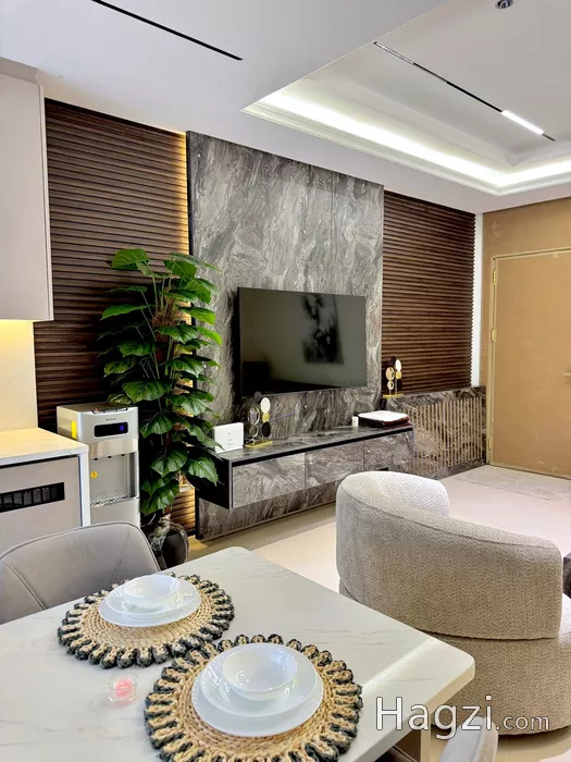 Image slider -  - main image