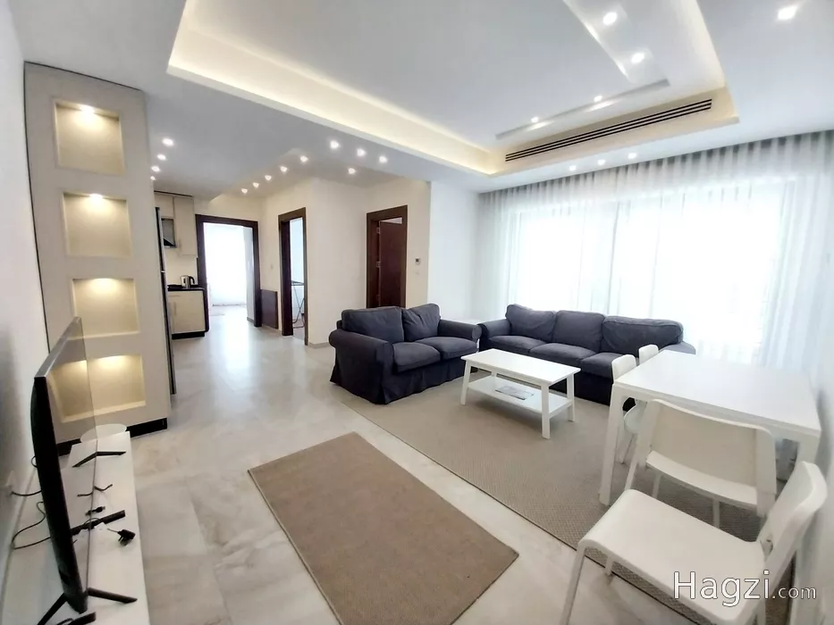 Image slider -  - main image