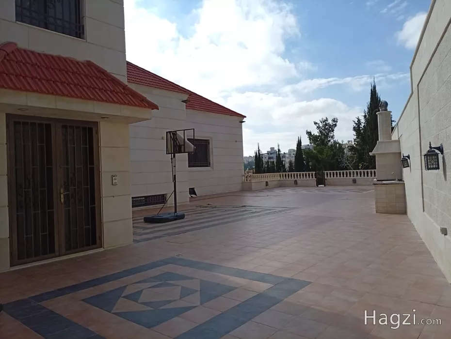 Image slider -  - main image