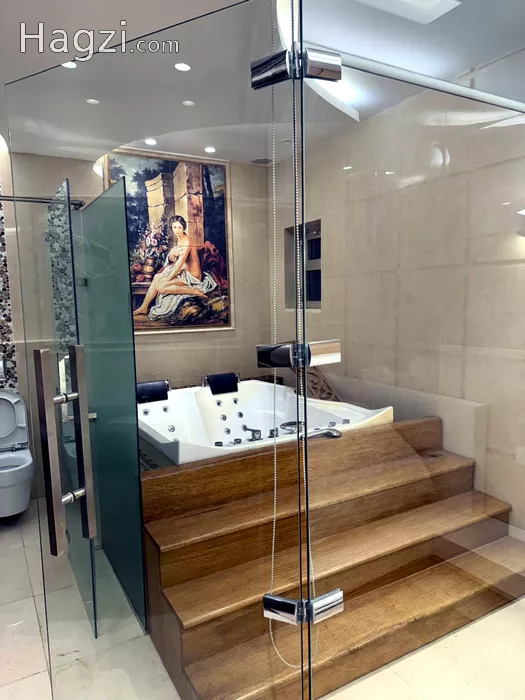 Image slider -  - main image