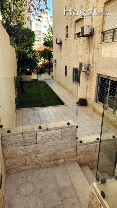 Image slider -  - main image