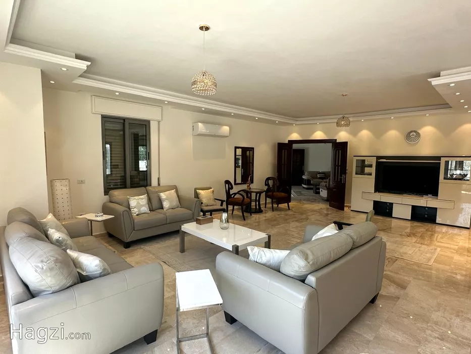 Image slider -  - main image