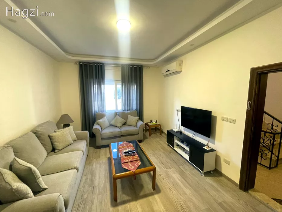 Image slider -  - main image