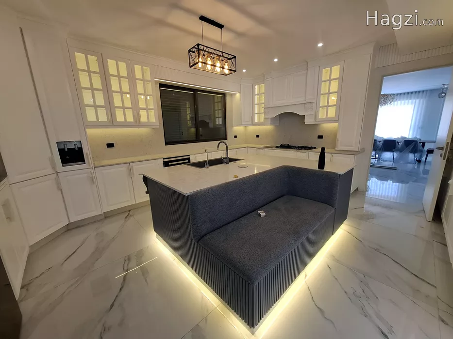 Image slider -  - main image