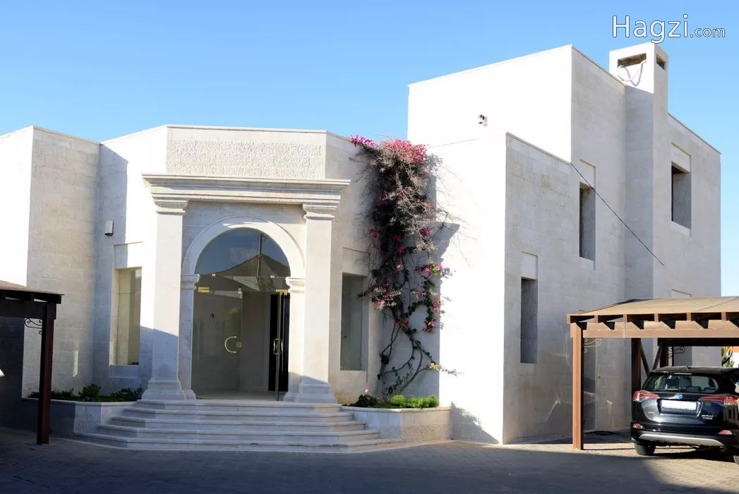 Image slider -  - main image