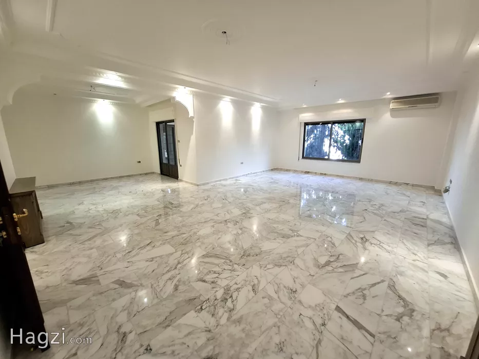 Image slider -  - main image