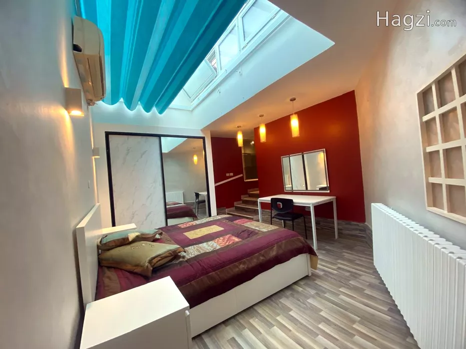 Image slider -  - main image